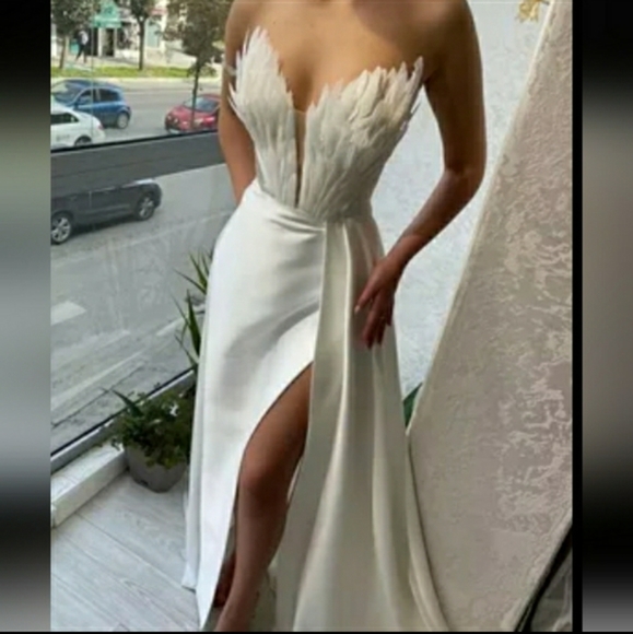 Sexy Elegant Feather Dress - Picture 4 of 10